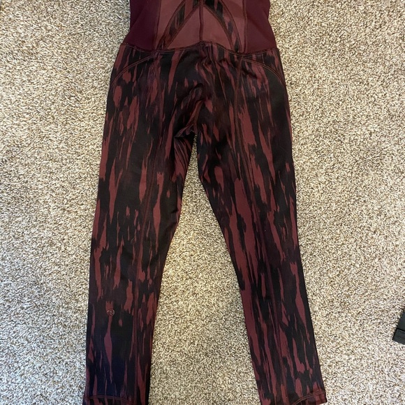Cropped Lululemon high-rise leggings - Picture 2 of 3